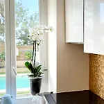 Апартаменты Monaco Formula 1 Luxury Apartment, Garden, Pool