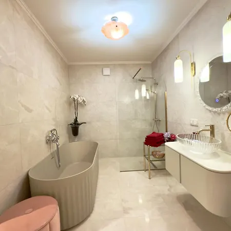 Monaco 2bdr Luxury Apartment, Private Garden&pool *