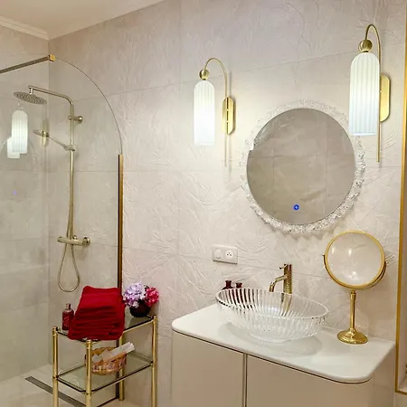 Monaco 2bdr Luxury Apartment, Private Garden&pool Apartamento