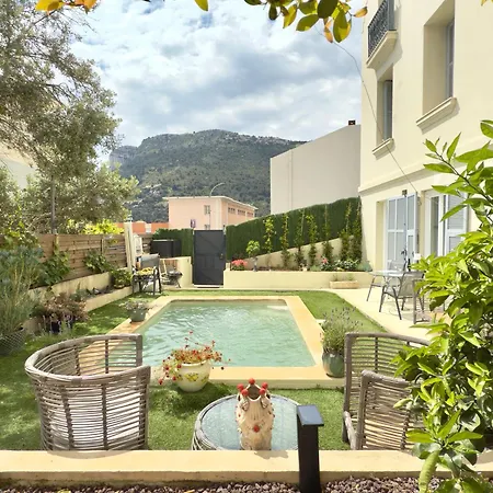 아파트 Rare, Private Garden, 2bdr, Monaco Border 보솔레이