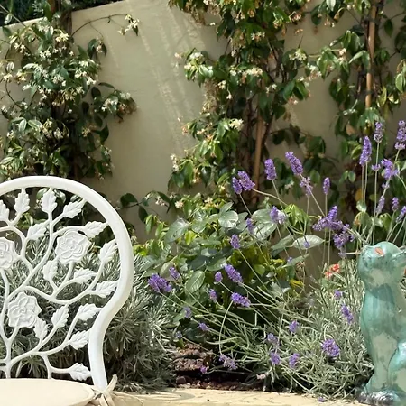 아파트 Rare, Private Garden, 2bdr, Monaco Border *