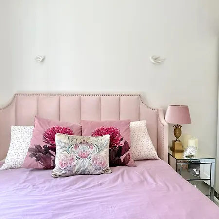 شقة Monaco 2bdr Luxury Apartment, Private Garden&pool بوزولي