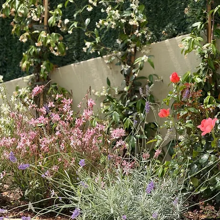 아파트 Rare, Private Garden, 2bdr, Monaco Border *